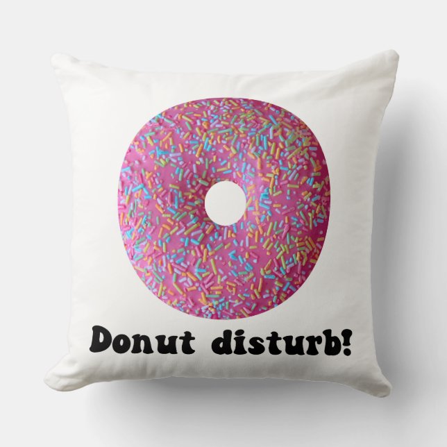 Donut disturb cushion (Front)