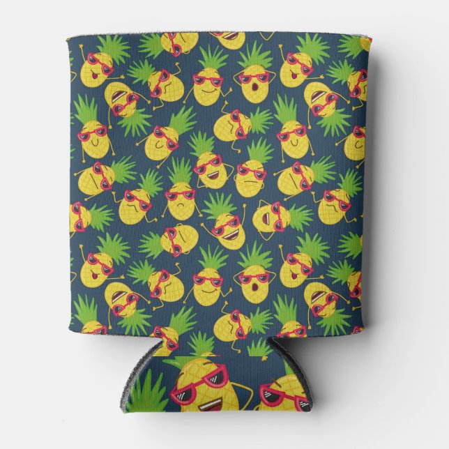 Doodle pineapples, hand drawn, summer pattern. can cooler (Front)