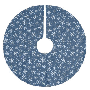 Doodle snowflake pattern – winter christmas brushed polyester tree skirt
