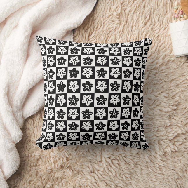 Dot Flower Black White Cushion (Blanket)