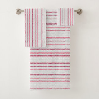 Dotted striped pattern. bath towel set