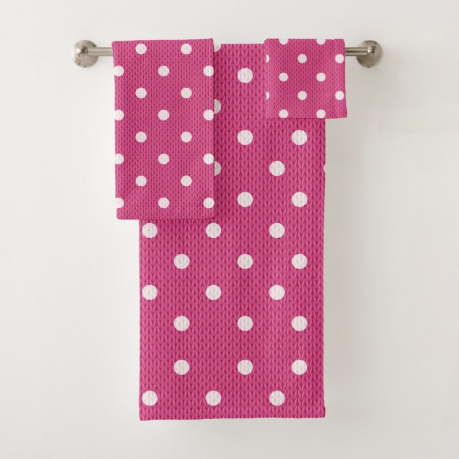 Dotty Delight Red Bath Towel Set (Insitu)