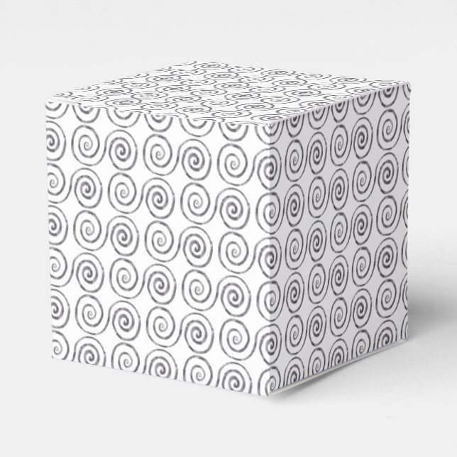 Double Spiral Celtic Pattern Favour Box (Front Side)