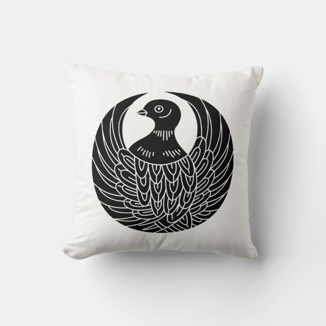 Dove circle cushion (Front)