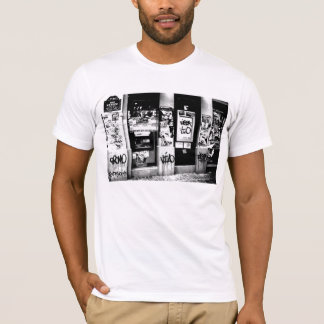 DOWN TOWN  T-Shirt