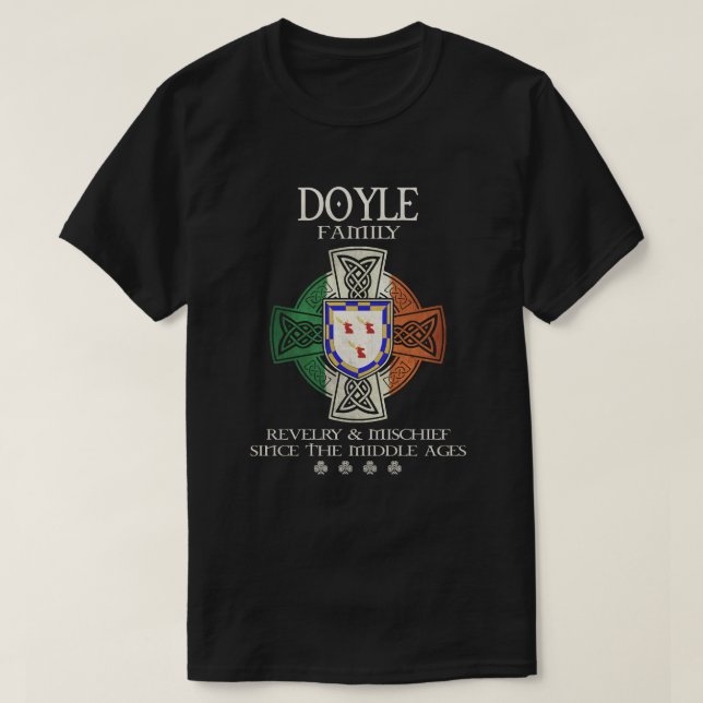 Doyle Family Ireland Doyle surname T-Shirt (Design Front)