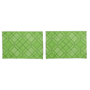 Dr. Seuss   St. Patrick's Day Plaid Pattern Pillowcase