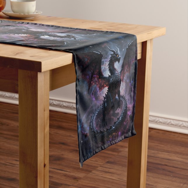Drachenwelt – Das Reich aus Feuer und Magie´2 Short Table Runner (In Situ)