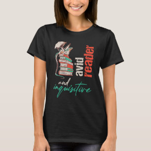 Dragon on books Avid reader and inquisitive For te T-Shirt