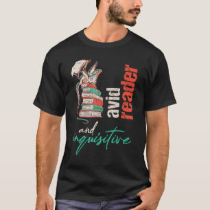 Dragon on books Avid reader and inquisitive For te T-Shirt