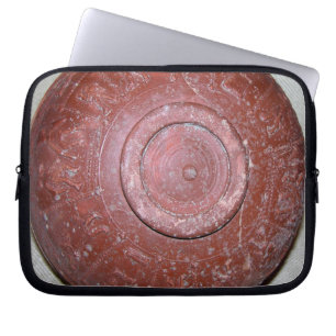 Dragondorff cup, c.150 BC (pottery) Laptop Sleeve