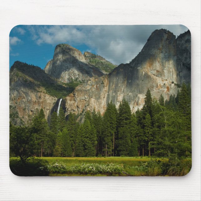 Dramatic View Of Yosemite Valley From The Gates Mouse Pad (Front)
