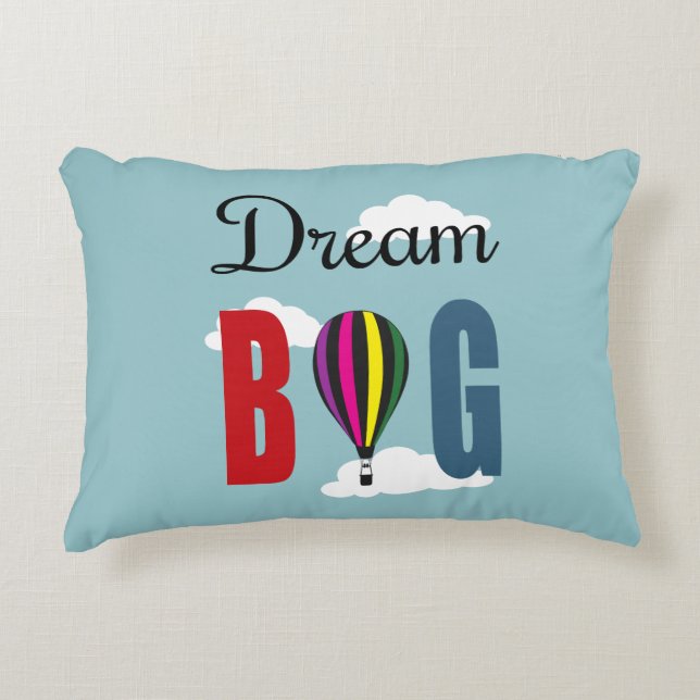 Dream big decorative cushion (Front)