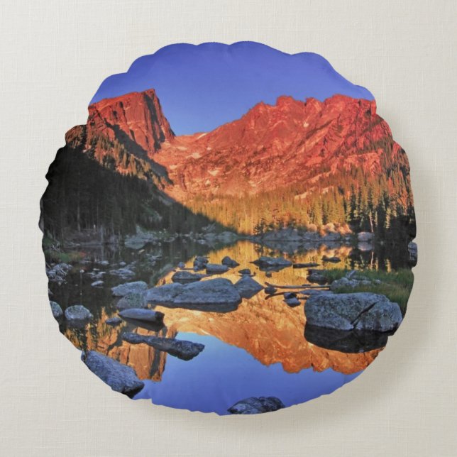 Dream Lake Round Cushion (Front)