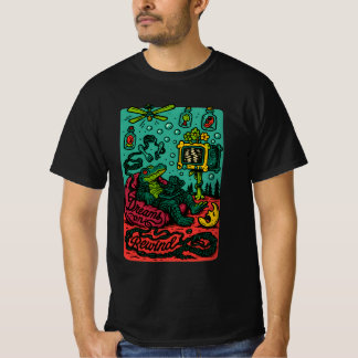 Dreams on Rewind – Surreal Retro Alligator TV Art T-Shirt