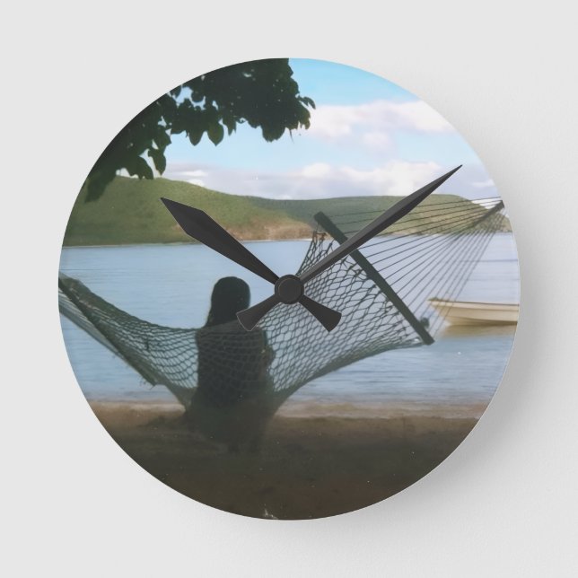 Dreamy Fiji Beach Landscape  Round Clock (Front)