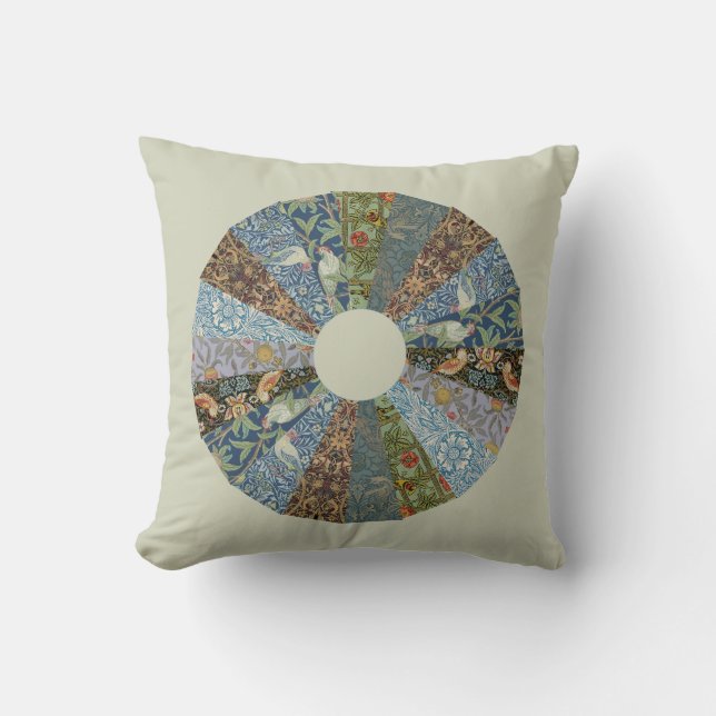Dresden Plate Quilt Patchwork William Morris Cushion (Front)