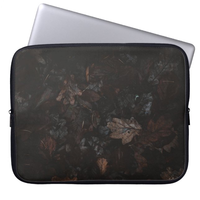 Dried leaves laptop sleeve (Front)