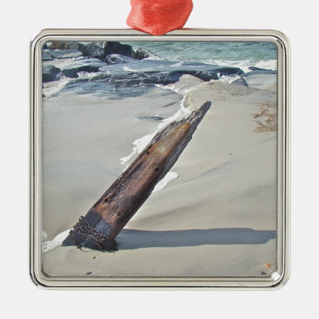 Driftwood Unchained Metal Tree Decoration (Front)