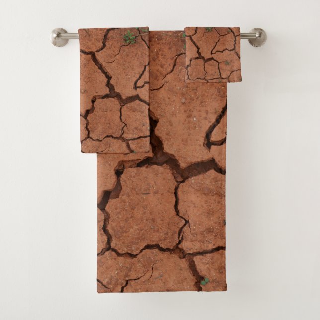 dry, cracked ground bath towel set (Insitu)