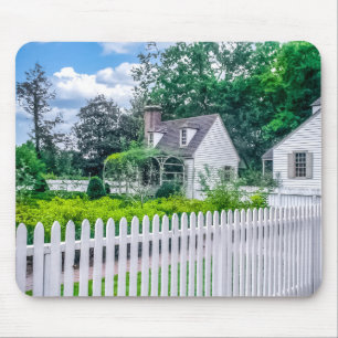 DSC02417-Col. Williamsburg House with Picket Fence Mouse Pad
