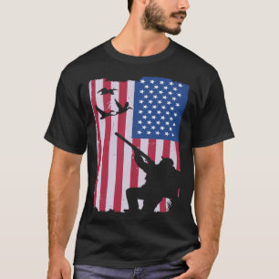 Duck hunting usa flag weapon shotgun T-Shirt