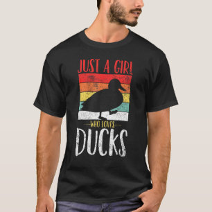 Duck Just A Girl Who Loves Ducks Retro Vintage T-Shirt
