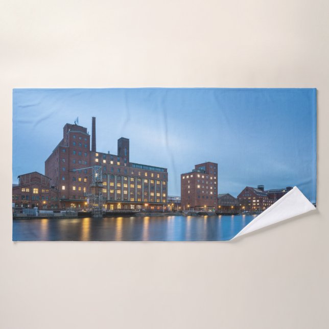 Duisburg Germany Bath Towel (Bath Towel)