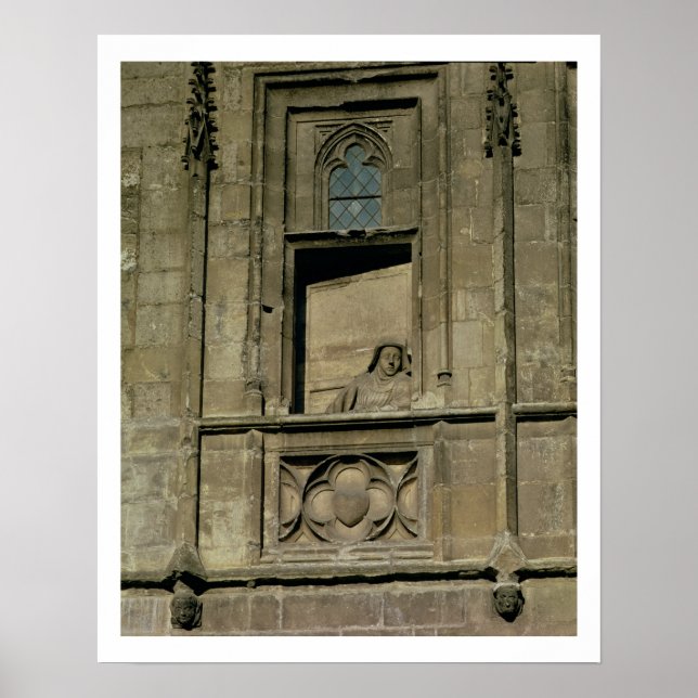 Dummy window in the entrance facade with a figure poster (Front)