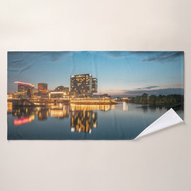 Dusseldorf Germany Bath Towel (Bath Towel)