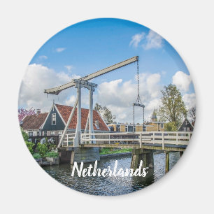 Dutch lifting wooden bridge magnet