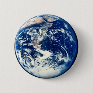 earth 6 cm round badge