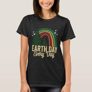 Earth Day Everyday Awareness Planet Animal Men Wom T-Shirt