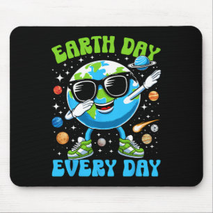 Earth Day Everyday Funny Dabbing Earth Boys Kids T Mouse Pad