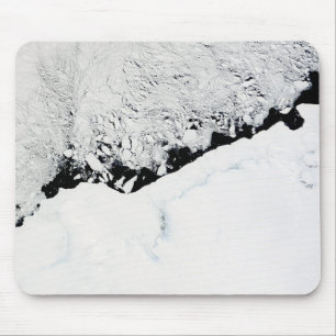 East Antarctica�s Prince Olav Coast Mouse Pad