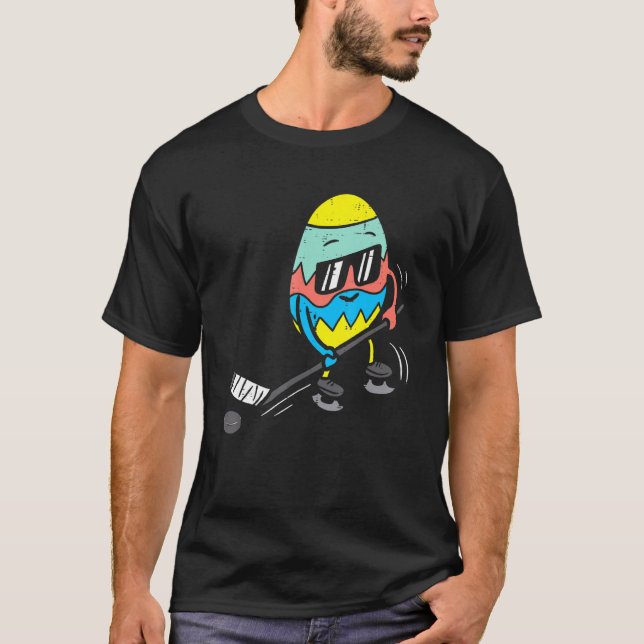 Easter Egg Playing Ice Hockey Cute Sports Men Boys T-Shirt (Front)