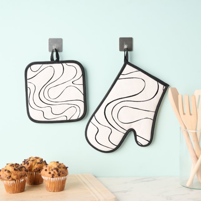 Ebb and Flow 2 - Black and White Oven Mitt & Pot Holder Set (Insitu(Hanging))
