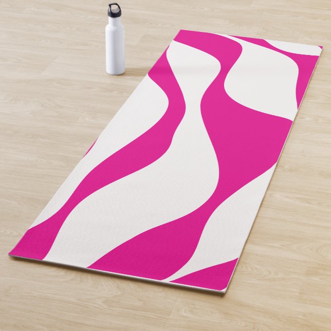Ebb and Flow 4 in Magenta and White Yoga Mat (In Situ)