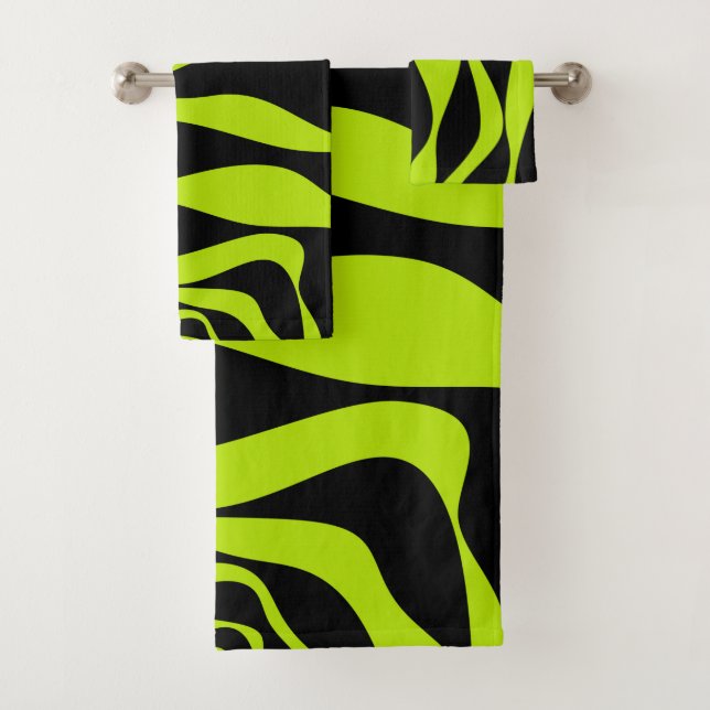 Ebb and Flow 4 - Lime Green Bath Towel Set (Insitu)