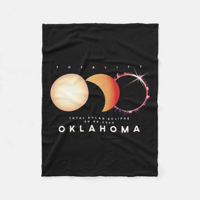 Eclipse 2024 Oklahoma Total Eclipse Astronomy Grap Fleece Blanket (Front)