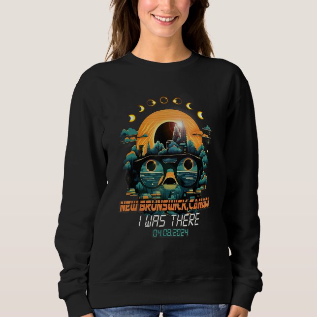 Eclipse Phases Total Solar Eclipse 2024 New Brunsw Sweatshirt (Front)