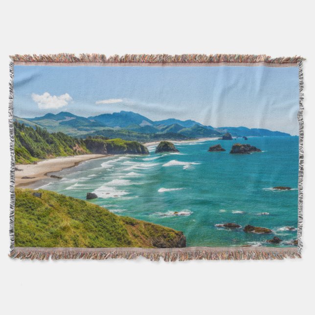 Ecola State Park, Oregon. Panorama of Crescent Throw Blanket (Front)