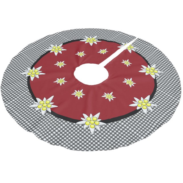 Edelweiss and Gingham Christmas Tree Skirt (Angled)