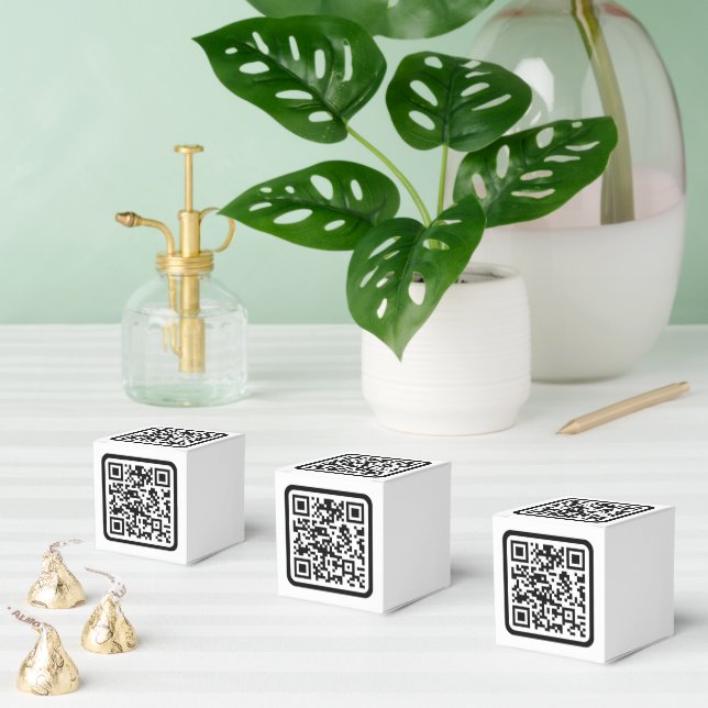 Editable Modern QR code | Black White or Any Colou Favour Box (Multiple)