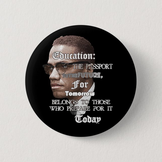 Education: The Passport 6 Cm Round Badge (Front)