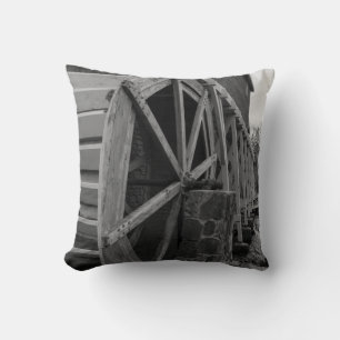 Edwards Water Wheel Cushion