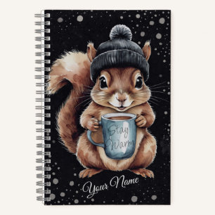 Eichhörnchen mit Tasse und Schnee „Stay Warm“ Notebook
