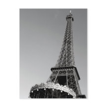Eiffel Tower in black & white