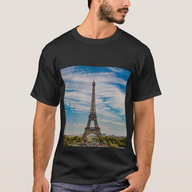 Eiffel tower in Paris T-Shirt (Front)