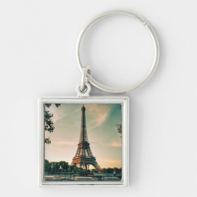 Eiffel tower throw pillow key ring (Front)